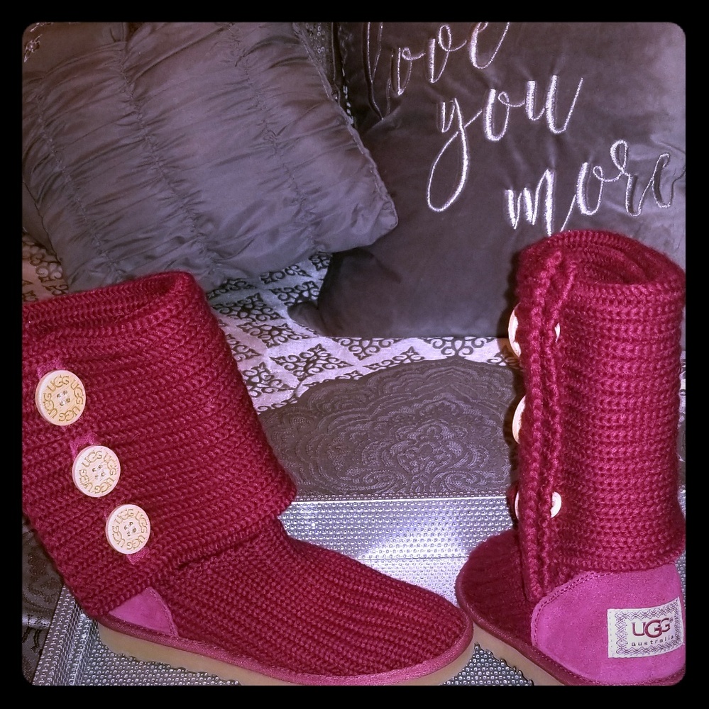 UGG